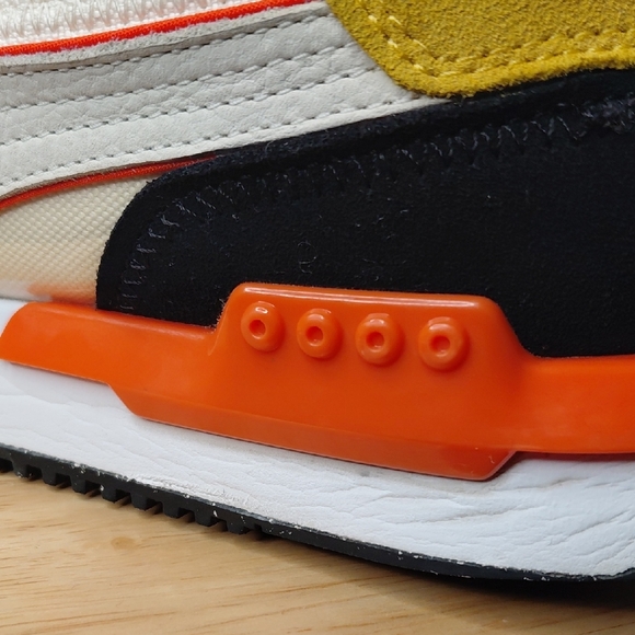 Puma Sneakers with Orange and Yellow Highlights - Picture 4 of 7